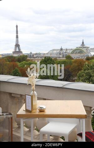 Wiedereröffnung des Hotel de Crillon Rooftop 'Bonsoir Paris' nach monatelanger Schließung wegen Covid-19 Pandemie in Paris, am 24. August 2020 Frankreich. Foto von Jerome Domine/ABACAPRESS.COM Stockfoto