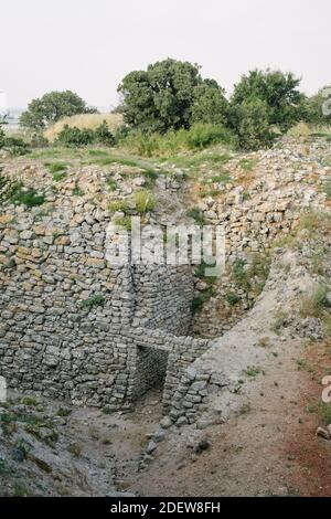Troja. Blick auf die Stadt Troy. Historische Ruinen und zerstörte Strukturen. Stockfoto