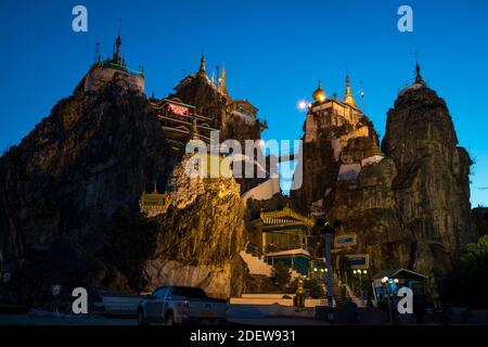 Taung kWe Pagode in der Dämmerung, Loikaw, Myanmar Stockfoto