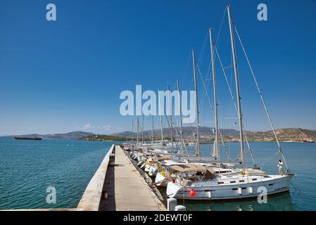 Volos, Griechenland, absolutes Touristenziel, Park, Promenade, Meer, Landschaft, Sommer, Meer. Stockfoto