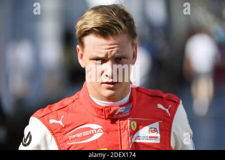 Mick Schumacher fährt ab 2021 in der Formel 1 für das Team Haas. Archivfoto; Mick SCHUMACHER (Prema Racing), Formel 2, Action, Einzelbild, beschnitten Einzelmotiv, Portrait, Portrait, portr‚âà‚AUT. Formel 1: GP von Österreich, Red Bull Ring Zeltweg, Spielberg, Saison 2019, am 28. Juni 2019 ¬ Einsatz weltweit Stockfoto