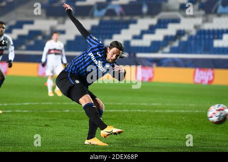 Bergamo, Italien. Dezember 2020. Hans Hateboer (Atalanta) während des UEFA 'Champions League 2020 2021'-Spiels zwischen Atalanta 1-1 Midtjylland am 01. Dezember 2020 im Gebisstadion in Bergamo, Italien. Quelle: Maurizio Borsari/AFLO/Alamy Live News Stockfoto