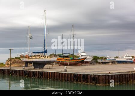 Boote auf dem Trockendock an der Marina in Robe South Australia am 11. November 2020 Stockfoto