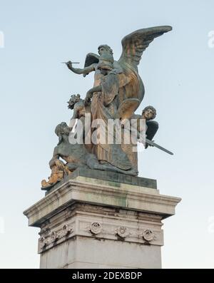 Statua del pensiero scolpiti da Giulio Monteverde nel monumento a Vittorio Emanuele II. Piazza Venezia, Roma Stockfoto