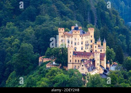 Schloss Hohenschwangau, Alpsee, Schwangau bei Füssen, Allgäuer, Oberbayern, Bayern, Deutschland, Europa Stockfoto