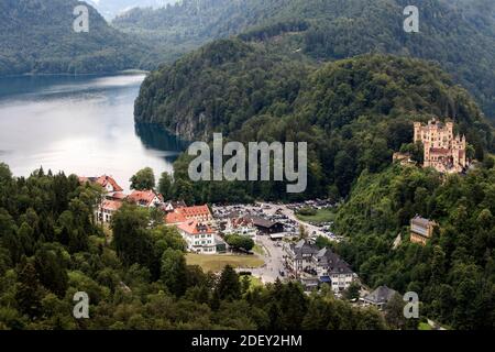 Schloss Hohenschwangau, Alpsee, Schwangau bei Füssen, Allgäuer, Oberbayern, Bayern, Deutschland, Europa Stockfoto