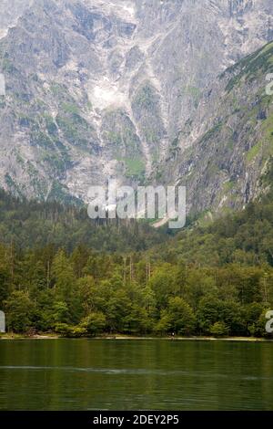 Königssee mit Watzmann-Massiv, Nationalpark Berchtesgaden, Gebiet Berchtesgaden, Oberbayern, Bayern, Deutschland, Europa Stockfoto