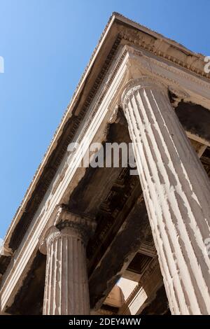 Säulen, das Erechtheion (oder Erechteum), Akropolis, Athen, Griechenland Stockfoto