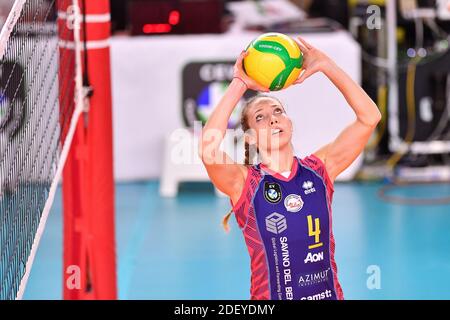 Scandicci, Italien. Dezember 2020. Ofelia Malinov (Savino Del Bene Scandicci) während des SSC Palmberg Schwerin gegen Savino Del Bene Scandicci, CEV Champions League Frauen Volleyball Spiel in scandicci, Italien, Dezember 02 2020 Kredit: Unabhängige Fotoagentur/Alamy Live Nachrichten Stockfoto