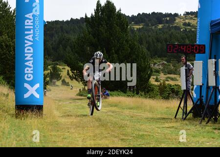 Parc Natural del Alt Urgell, Lleida, Spanien : 2019 juli 26 : Radfahrer in ANDORRA RADRENNEN 2019 in Andorra. Amateur-Rennen in Andorra. Stockfoto