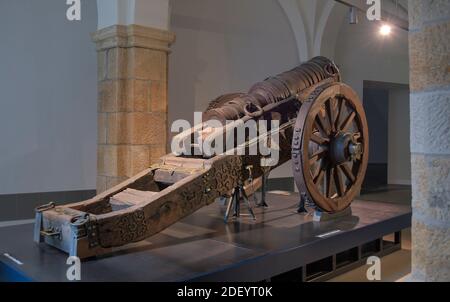 Steinbüchse „Falle Magd von Dresden“, Militärhistorisches Museum der Bundeswehr, Olbrichtplatz, Dresden, Sachsen, Deutschland Stockfoto