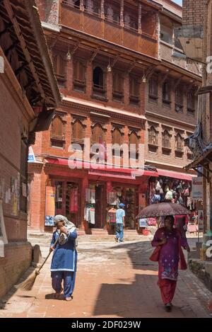 Menschen in Bhaktapur Durbar Square, UNESCO-Weltkulturerbe, Bhaktapur, Nepal Stockfoto