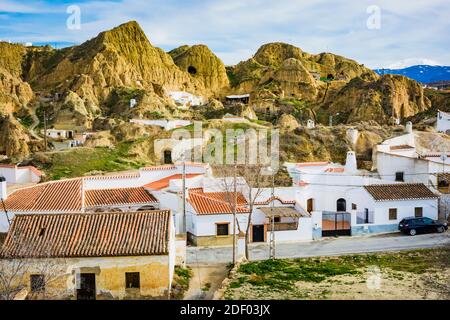 Barrio de las Cuevas - Cave Houses Bezirk. Guadix, Granada, Andalucía, Spanien, Europa Stockfoto