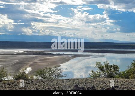 Landschaftlich reizvolle, trockene Landschaften am Lake Magadi, Kenia Stockfoto