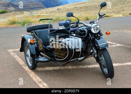 Classic Motorrad und Sidecar verwendet, um Insel Touren geben. Stockfoto