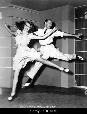 RITA HAYWORTH und FRED ASTAIRE tanzen in YOU WERE NEVER LOVELIER 1942 Regisseur WILLIAM A. SEITER gowns IRENE Columbia Pictures Stockfoto