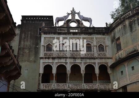 Schön eingerichtet Sonthalia Gate in der Stadt Mandawa in Rajasthan, Indien Stockfoto