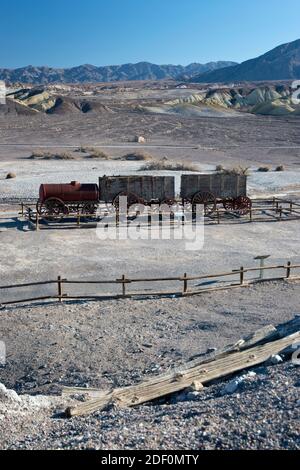 20-Maultier-Mannschaftswaggons im Harmony Borax arbeitet im Death Valley, Kalifornien. Stockfoto