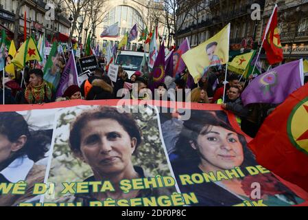 Pro-kurdische Demonstranten fordern Gerechtigkeit bei einer Demonstration in Paris, Frankreich, am 11. Januar 2020, zu Ehren der drei kurdischen Aktivistinnen Sakine Cansiz, Fidan Dogan und Leyla Soylemez, die am 10. Januar 2013 im Kurdistan Informationszentrum im 10. Bezirk von Paris tot aufgefunden wurden. Foto von Georges Darmon/Avenir Pictures/ABACAPRESS.COM Stockfoto