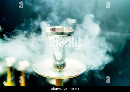 Rauchkohle Steine für Shisha Stockfoto