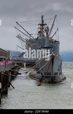 USS Pampanito vertäute am Pier an Fisherman's Wharf Die Bucht Stockfoto