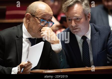 Der französische Außenminister Jean-Baptiste Lemoyn und der Minister für Europa und auswärtige Angelegenheiten Jean-Yves Le Drian nehmen am 29. Januar 2020 an einer Fragestunde an die Regierung im Senat in Paris Teil. Foto von David Niviere/ABACAPRESS.COM Stockfoto