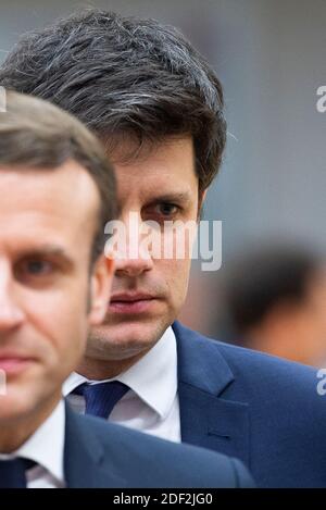 Der französische Präsident Emmanuel Macron und der französische Minister für Städte und Wohnungsbau Julien Denormandie am 18. Februar 2020 in Mulhouse, Ostfrankreich.Foto: Eliot Blondt/ABACAPRESS.COM Stockfoto