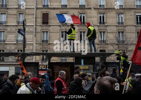 Am 20. Februar 2020 protestieren die Menschen in Paris gegen die Rentenreform. Foto von Florent Bardos/ABACAPRESS.COM Stockfoto