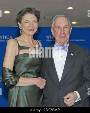 Michael Bloomberg, rechts, und Diana Taylor kommen am Samstag, den 25. April 2015, zum Jahresessen der White House Correspondenents Association 2015 im Washington Hilton Hotel an. Foto von Ron Sachs / CNP/ABACAPRESS.COM Stockfoto