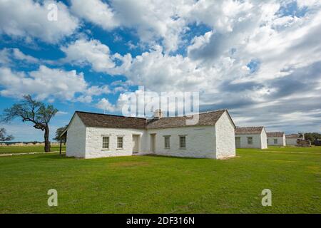 Texas Forts Trail, Fort McKavett State Historic Site, Lieutenants Row erbaut 1850er Jahre Stockfoto