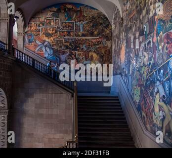 Diego Rivera Wandbilder im Nationalpalast, Mexiko-Stadt, Mexiko Stockfoto