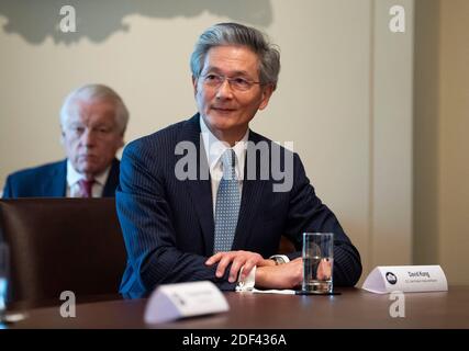 David Kong, CEO von Best Western Hotels and Resorts, nimmt an einem Treffen von Präsident Donald Trump und anderen Führungskräften der Tourismusbranche Teil, um die Reaktion auf die Coronavirus-Pandemie (COVID-19) im Weißen Haus in Washington, DC, 17. März 2020, in Washington, D.C. zu diskutieren.Foto Kevin Dietsch/Pool/ABACAPRESS.COM Stockfoto