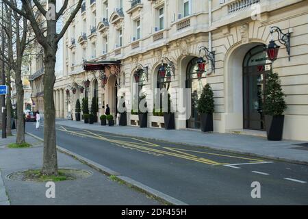 Coronavirus - Covid 19 - Royal Monceau Hotel geschlossen nach Regierungseinnahme. Am 19. März 2020 in Paris, Frankreich, ist eine Haftbeengung zum Schutz der Öffentlichkeit erforderlich. Foto von Nasser Berzane/ABACAPRESS.COM Stockfoto