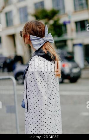 Street style, Natalia Ostofsky Ankunft in Miu Miu Herbst Winter 2020-2021 Show, in Iena, Paris, Frankreich, am 3. März 2020 statt. Foto von Marie-Paola Bertrand-Hillion/ABACAPRESS.COM Stockfoto