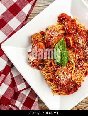 Spaghetti mit Fleischbällchen Stockfoto