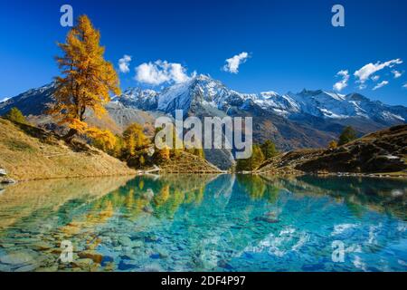 Geographie / Reisen, Schweiz, Lac Bleu, Dent de Perroc, Aiguille de La TSA, Wallis, Additional-Rights-Clearance-Info-not-available Stockfoto