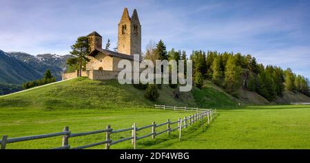 Geographie / Reisen, Schweiz, Graubünden, Celerina/Schlarigna, St. Gian Kirche von Celerina Dorf, Additional-Rights-Clearance-Info-not-available Stockfoto