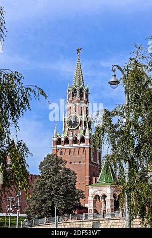 Spasski Turm der Kreml. Das beherrschende Gebäude auf dem Roten Platz in Moskau. Stockfoto