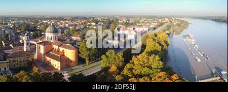 Luftaufnahme der Stadt Boretto, Reggio Emilia, italien Stockfoto