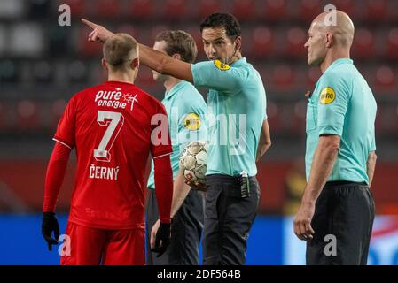 27-11-2020: Sport : Twente gegen RKC Während des Spiels FC Twente gegen RKC Waalwijk im Stadion de Grolsch Veste in Enschede. Stockfoto