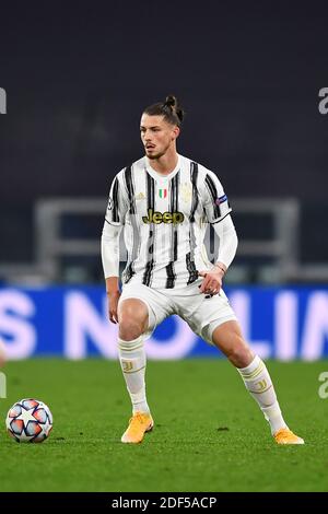 Turin, Italien. Dezember 2020. Radu Dragusin (Juventus) während des UEFA 'Champions League 2020 2021'-Spiels zwischen Juventus 3-0 Dinamo Kiev im Allianz-Stadion am 02. Dezember 2020 in Turin, Italien. Quelle: Maurizio Borsari/AFLO/Alamy Live News Stockfoto