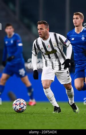 Turin, Italien. Dezember 2020. Arthur Melo (Juventus) während des UEFA 'Champions League 2020 2021'-Spiels zwischen Juventus 3-0 Dinamo Kiev im Allianz-Stadion am 02. Dezember 2020 in Turin, Italien. Quelle: Maurizio Borsari/AFLO/Alamy Live News Stockfoto