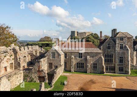 Der Innenhof des Carisbrooke Castle von der Burgmauer aus gesehen, Newport, Isle of Wight Stockfoto