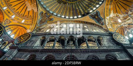 Istanbul / TÜRKEI, September 03 2019: Innenansicht des Hagia Sophia Museums Stockfoto