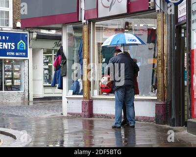 Sheerness, Kent, Großbritannien. Dezember 2020. UK Wetter: Nass, kalt und grau in Sheerness, Kent. Kredit: James Bell/Alamy Live Nachrichten Stockfoto