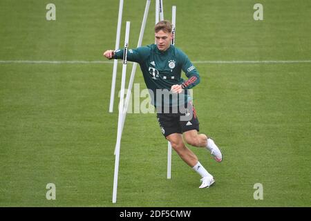 München, Deutschland. Dezember 2020. Joshua KIMMICH (FC Bayern München) beim Training, FC Bayern München, Training in der Saebener Straße. Fußball 1. Bundesliga, Saison 2020/2021 am 3. Dezember 2020. Quelle: dpa/Alamy Live News Stockfoto