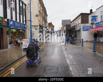 Sheerness, Kent, Großbritannien. Dezember 2020. Sheerness High Street in der Gemeinde Swale - Englands höchstgelegene Infektionsrate. Kredit: James Bell/Alamy Live Nachrichten Stockfoto