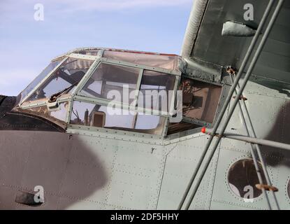 Antonov AN-2 Russische Militär Biplane Rufzeichen LY-AUP Stockfoto