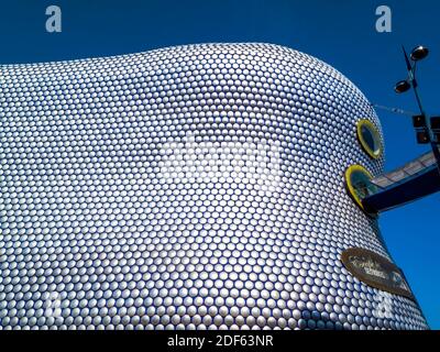 Birmingham, UK, April 29, 2009 : futuristische moderne Architektur Gebäude Dachverkleidung auf dem Selfridges Kaufhaus in der Bullring Shopping Center Stockfoto