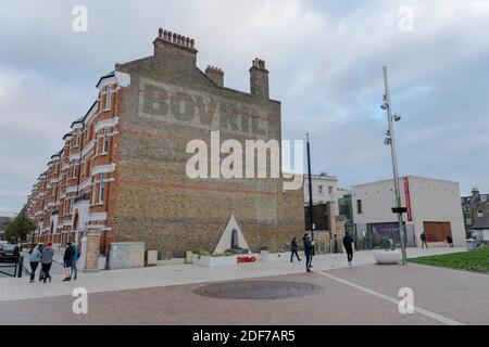 Das African war Memorial am Windrush Platz in Brixton ON Am 21. November 2020 im Londoner Stadtteil Lambeth Im Vereinigten Königreich © Sam Mellish Stockfoto